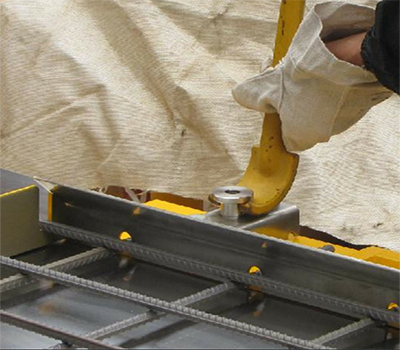 Releasing Tool for Shuttering Magnet