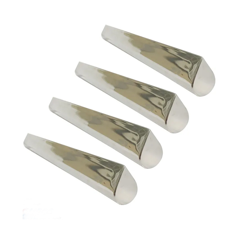 Permanent teardrop shaped magnetic rod
